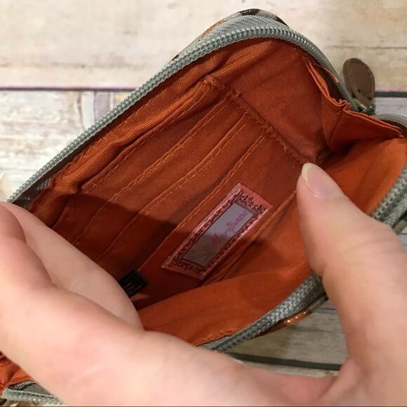 Fossil Butterfly Floral Zipper Wristlet Wallet - Picture 3 of 3